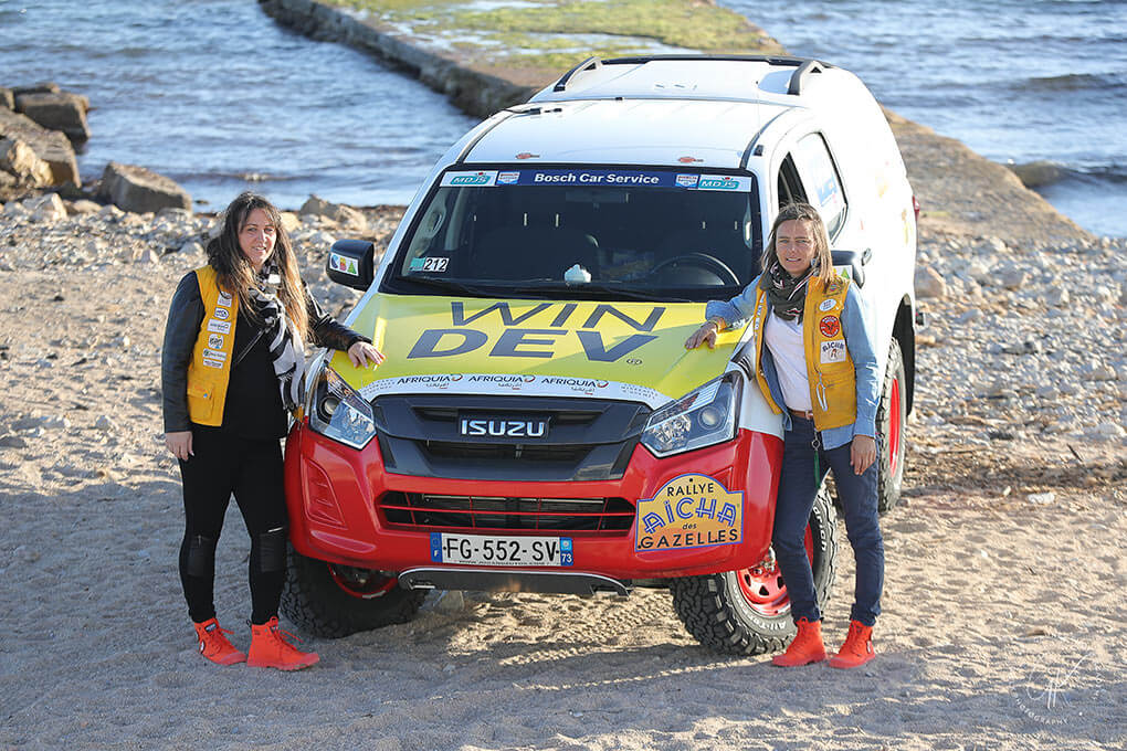 WINDEV félicite Marjorie et Daphnée, pour leur participation réussie au Rallye Aïcha des Gazelles